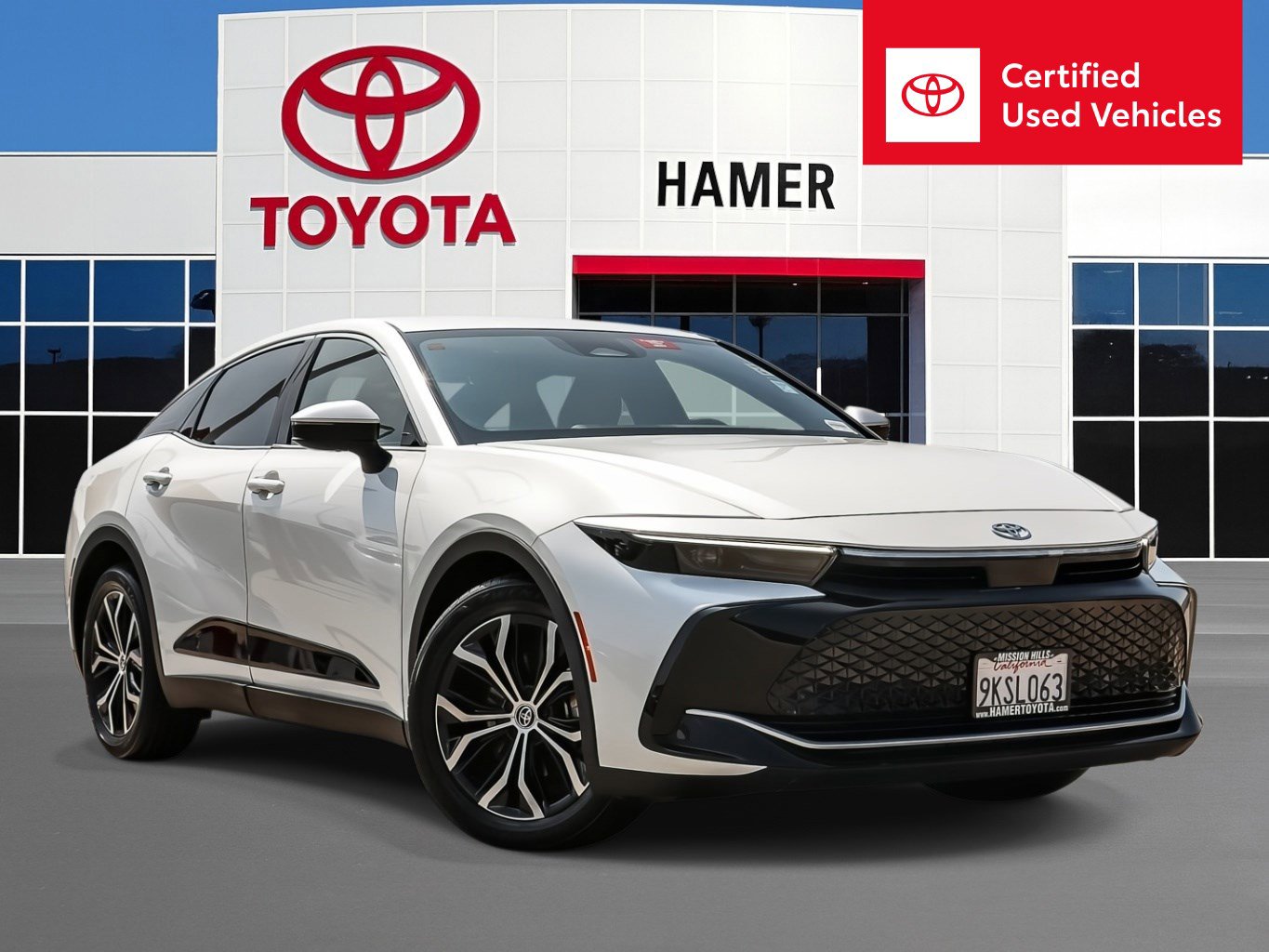 Certified 2024 Toyota Crown AWD/4WD image 1