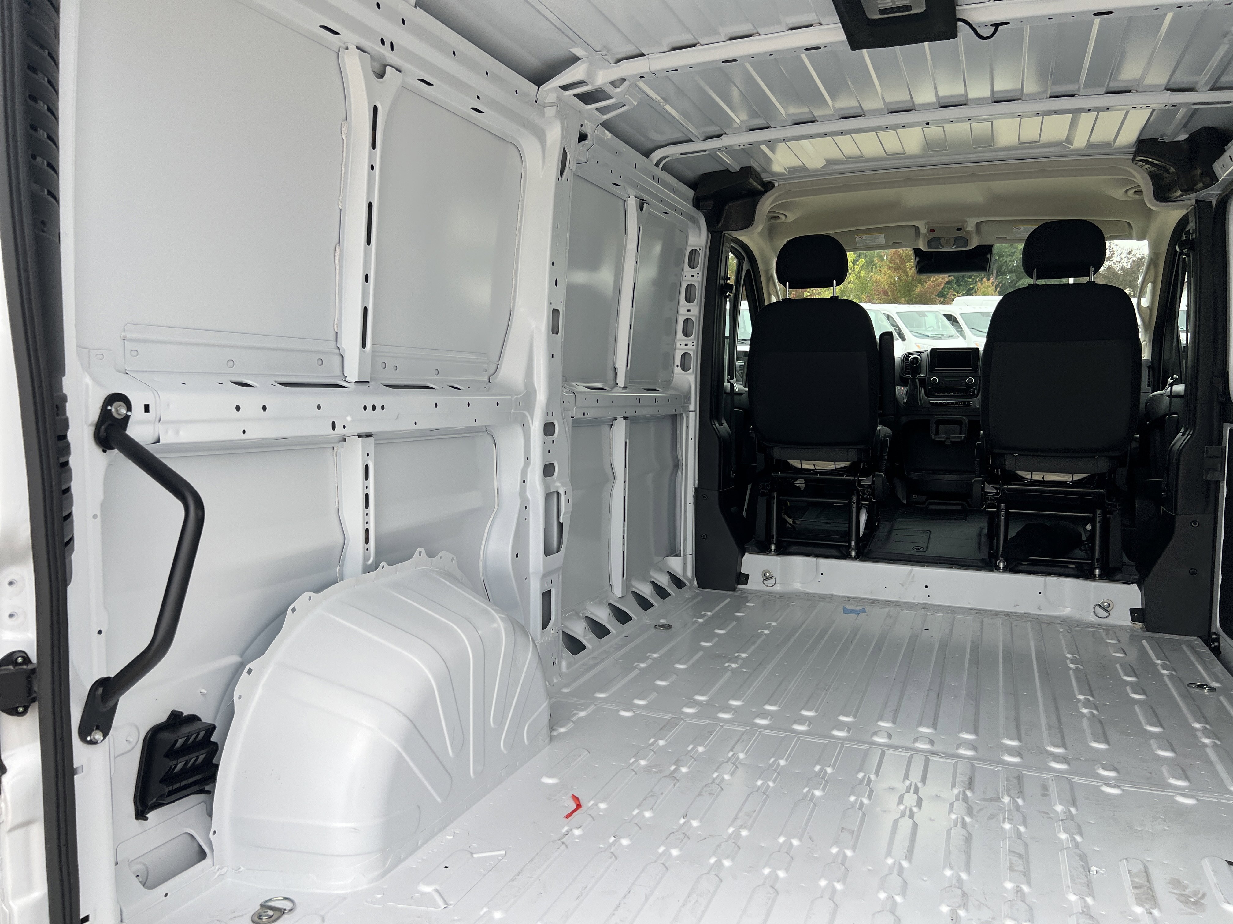New 2026 RAM ProMaster 1500 w/ Convenience Group image 5