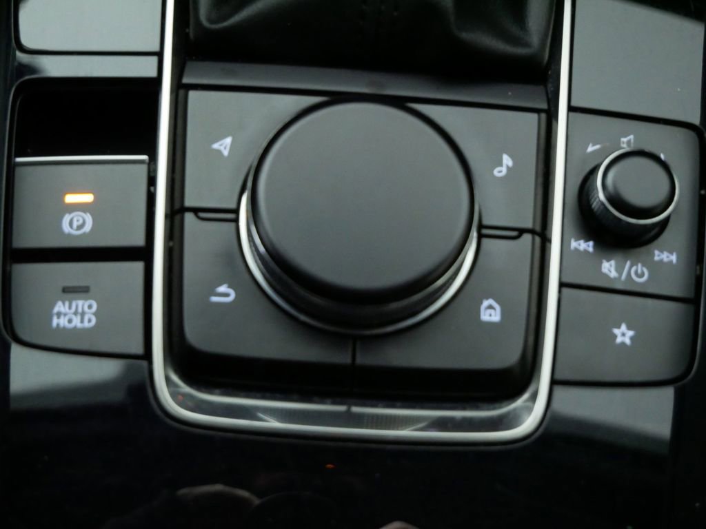 Used 2019 MAZDA MAZDA3 Preferred image 32