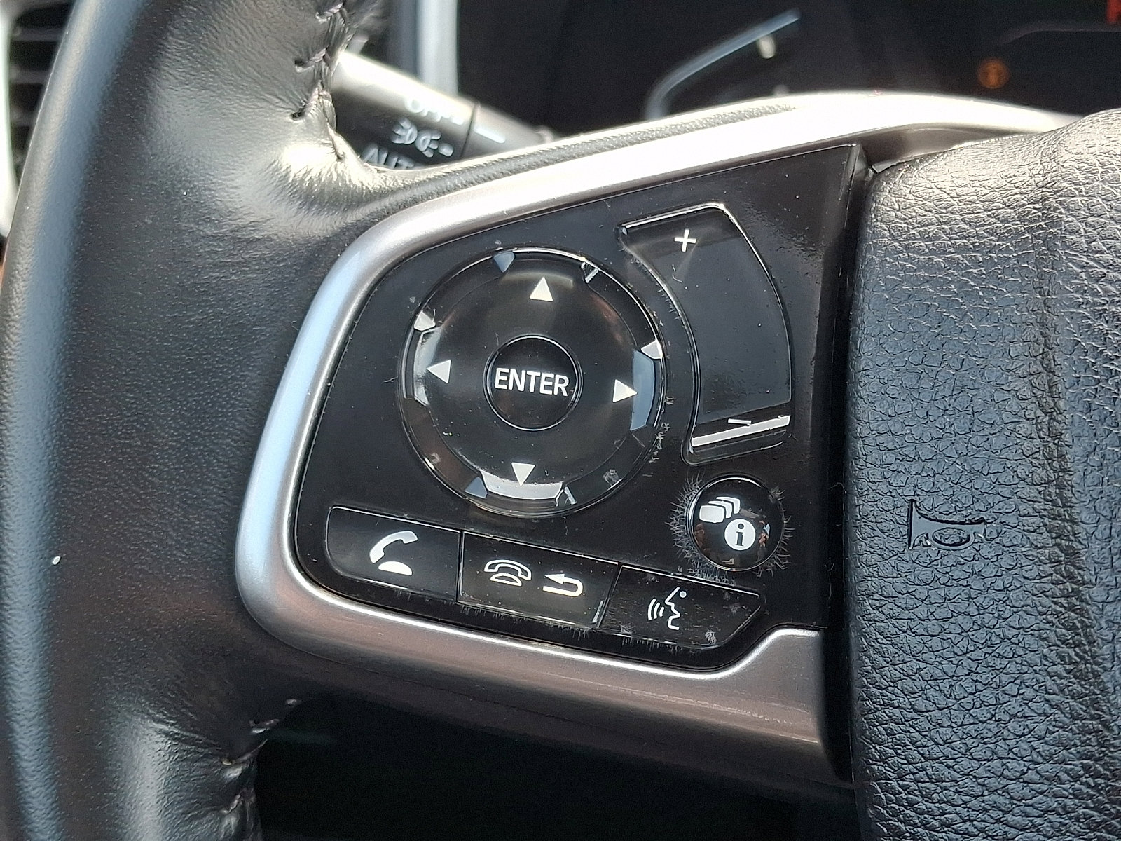 Used 2022 Honda CR-V Touring image 21