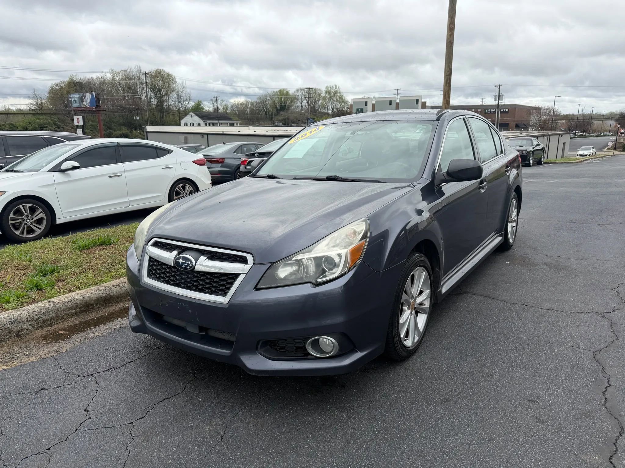 Used 2014 Subaru Legacy 2.5i w/ Alloy Wheel Package AWD/4WD image 3