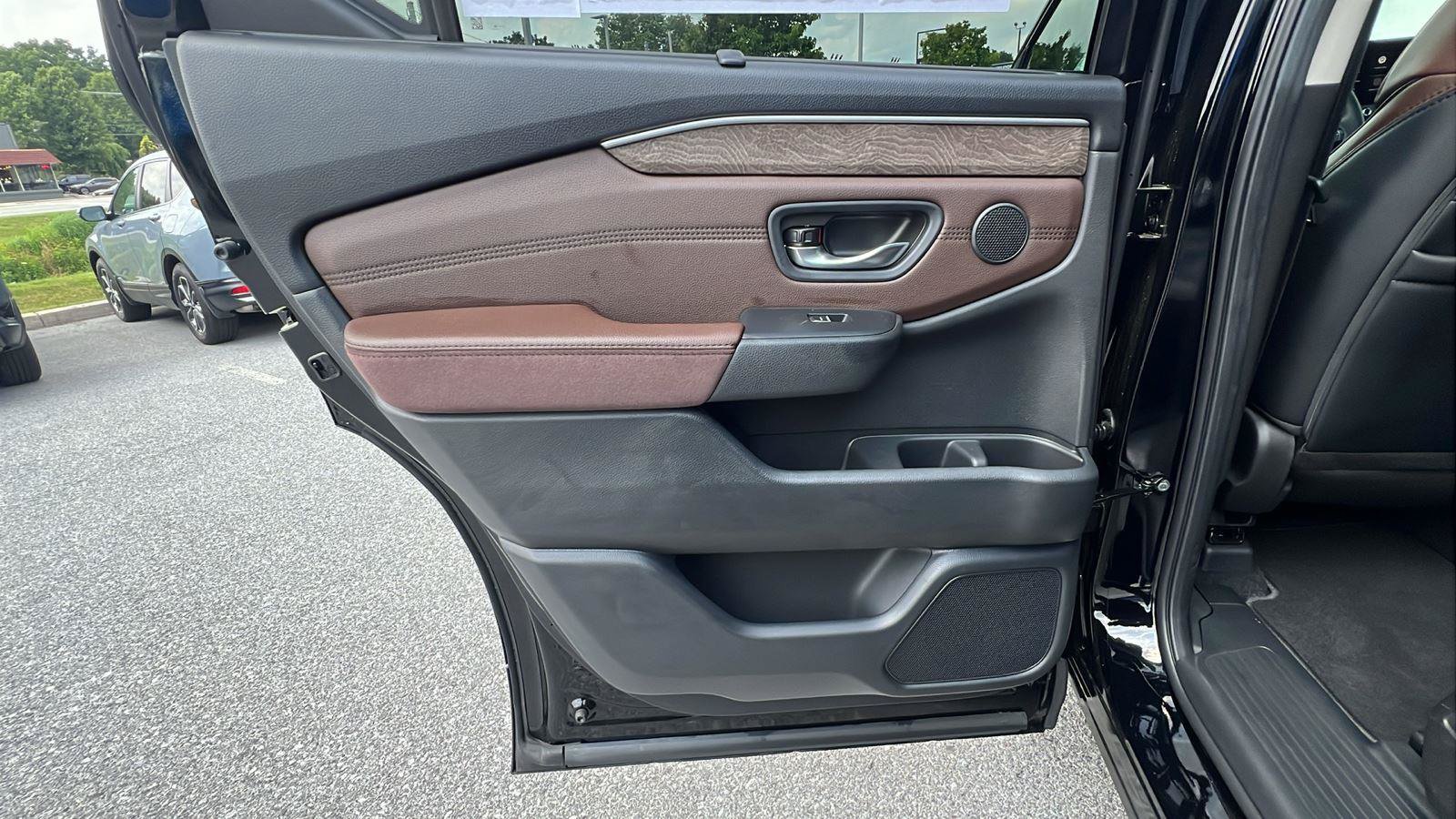 New 2026 Honda Pilot Elite image 18