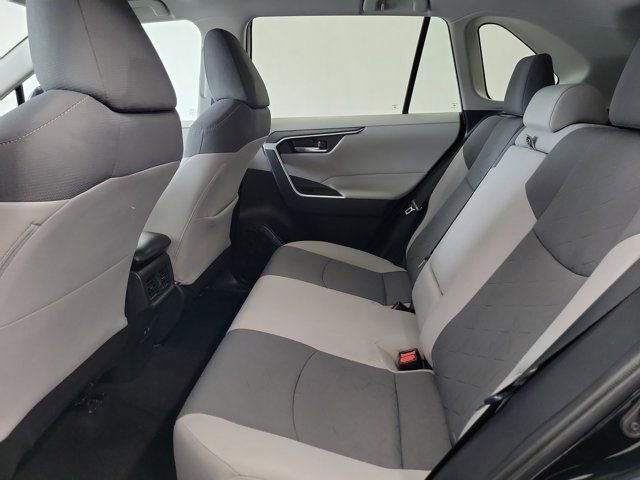 Used 2021 Toyota RAV4 XLE FWD image 12