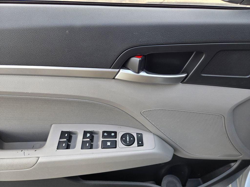 Used 2019 Hyundai Elantra Value Edition FWD image 23