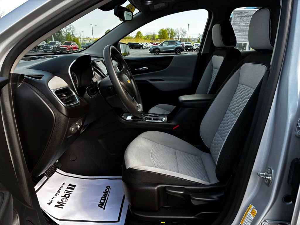 Used 2019 Chevrolet Equinox LS AWD/4WD image 10
