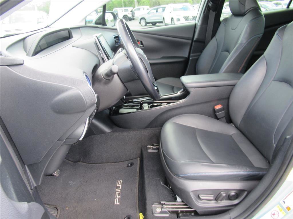 Used 2021 Toyota Prius Limited image 16
