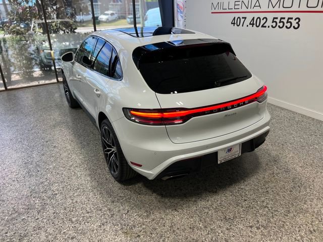 Used 2023 Porsche Macan Base image 7