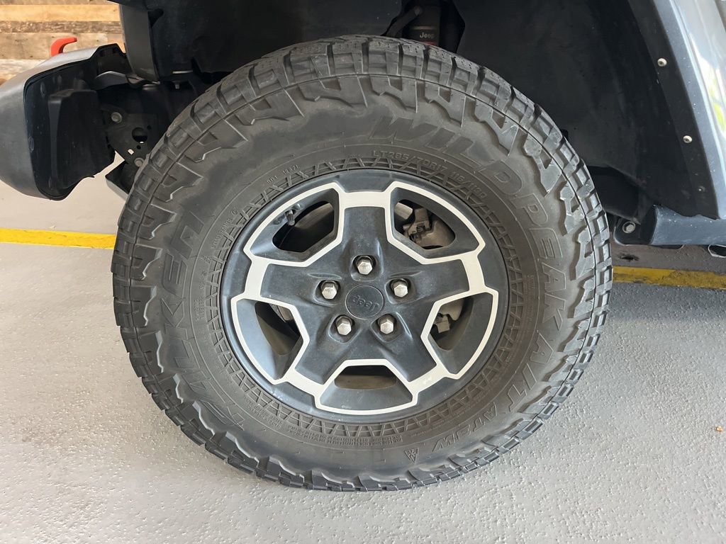 Used 2021 Jeep Gladiator Mojave AWD/4WD image 5