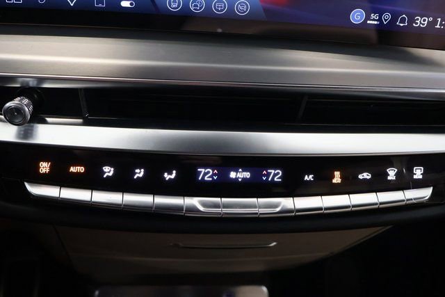 New 2026 Cadillac Lyriq V image 19