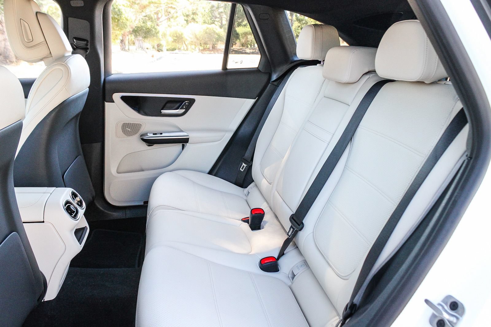 Certified 2026 Mercedes-Benz GLC 300 4MATIC image 19