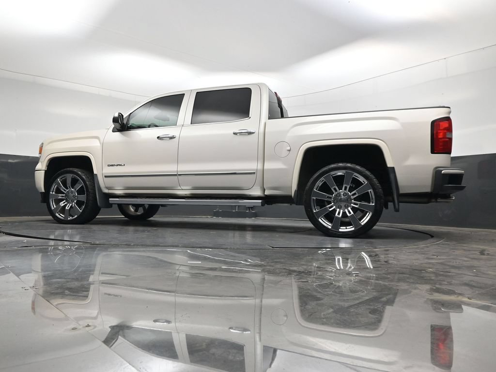 Used 2014 GMC Sierra 1500 Denali w/ Driver Alert Package AWD/4WD image 44