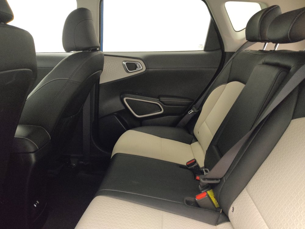 Used 2023 Kia Soul GT-Line image 18