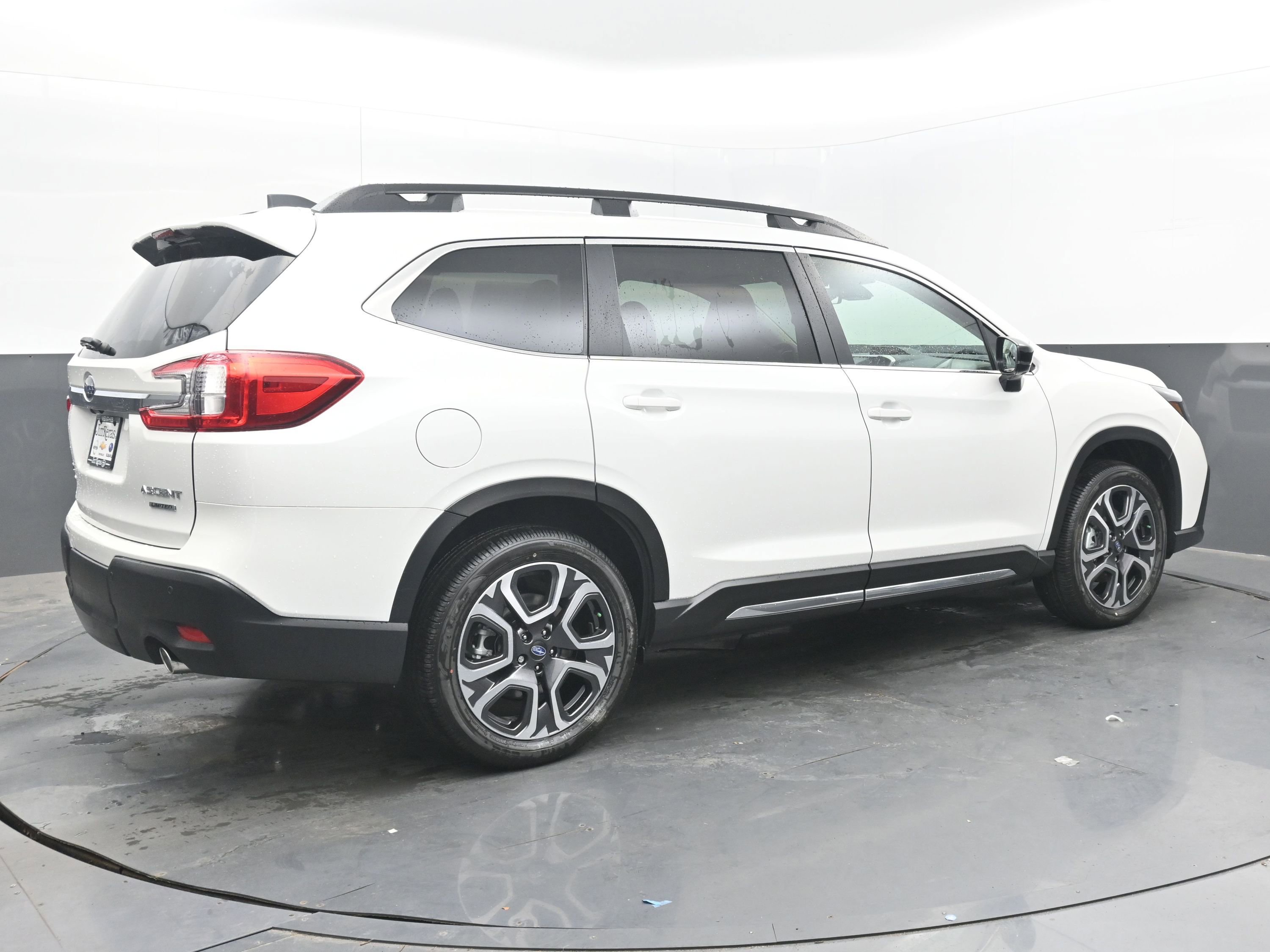 Certified 2025 Subaru Ascent Limited image 7