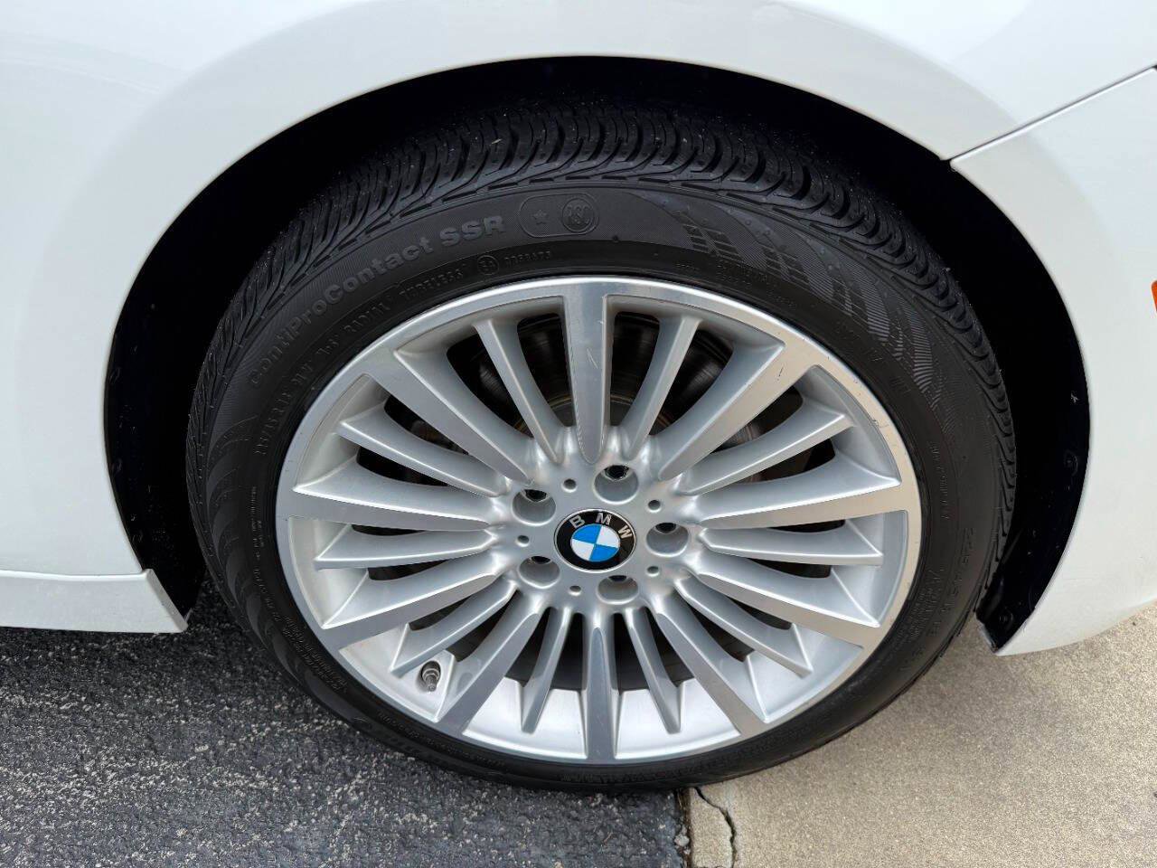 Used 2014 BMW 328i Sedan RWD image 23