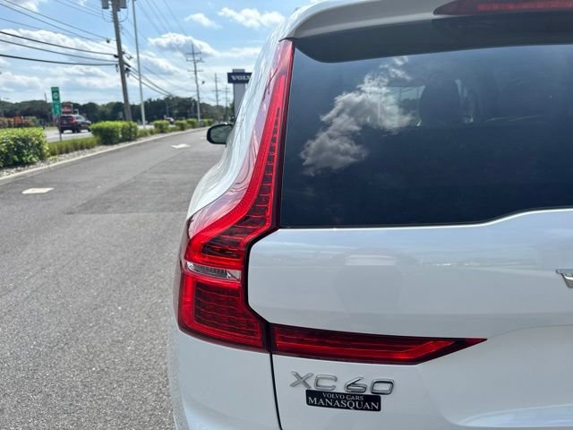 Used 2024 Volvo XC60 B5 Core w/ Climate Package AWD/4WD image 10