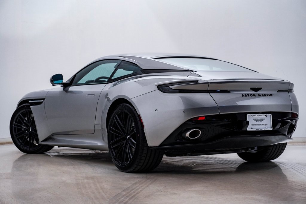 Used 2024 Aston Martin DB12 Coupe image 8
