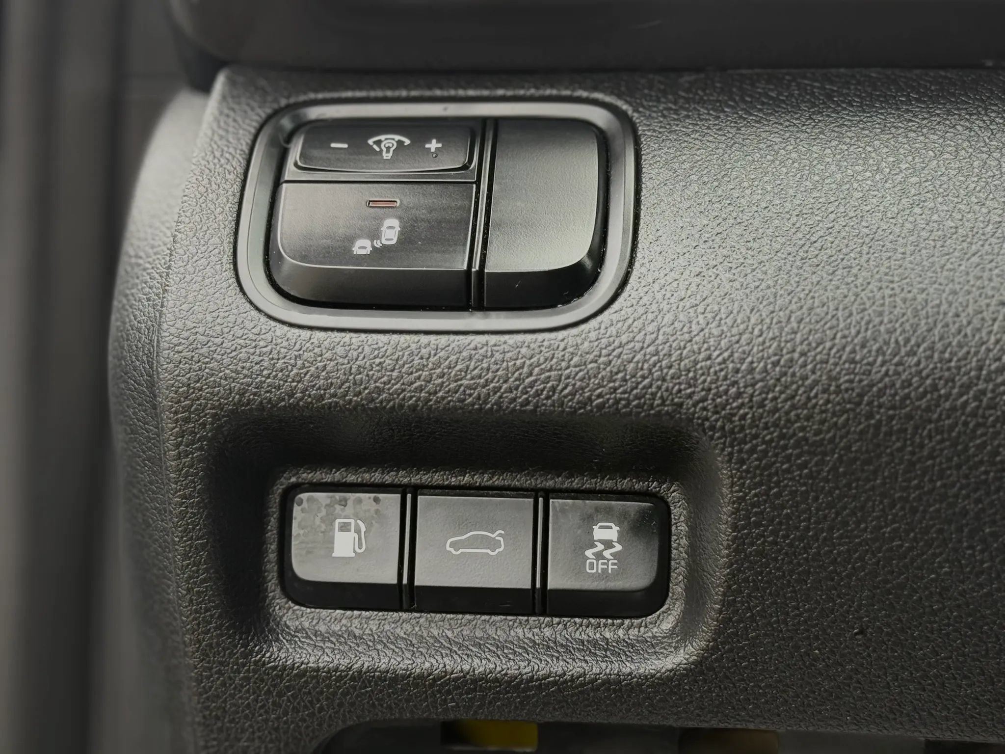 Used 2018 Kia Optima LX FWD image 29