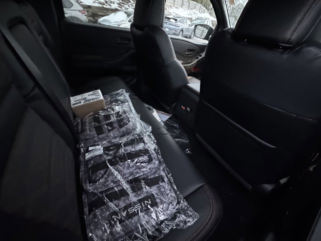 New 2026 Nissan Frontier PRO-4X w/ Pro Premium Package image 9