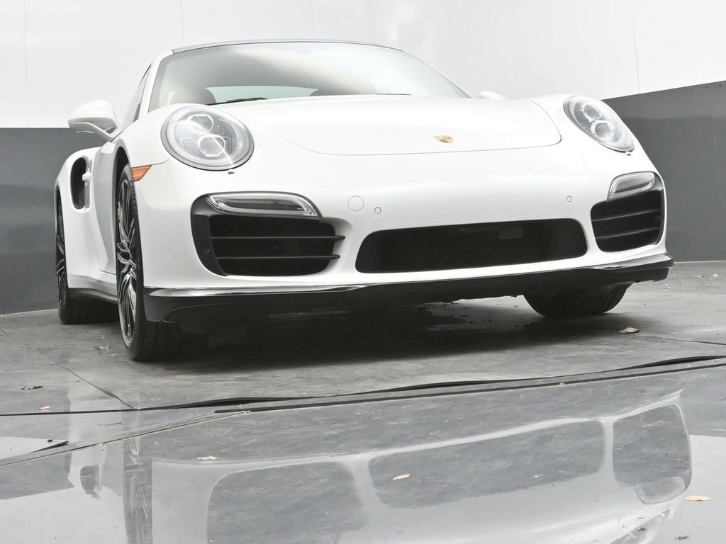 Used 2014 Porsche 911 Turbo S image 25