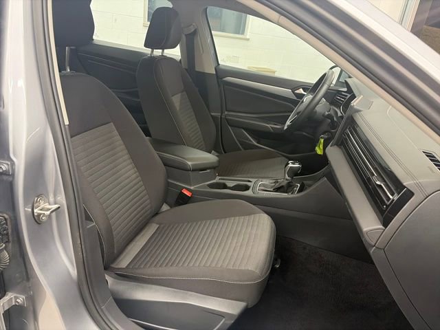 Used 2025 Volkswagen Jetta S image 39