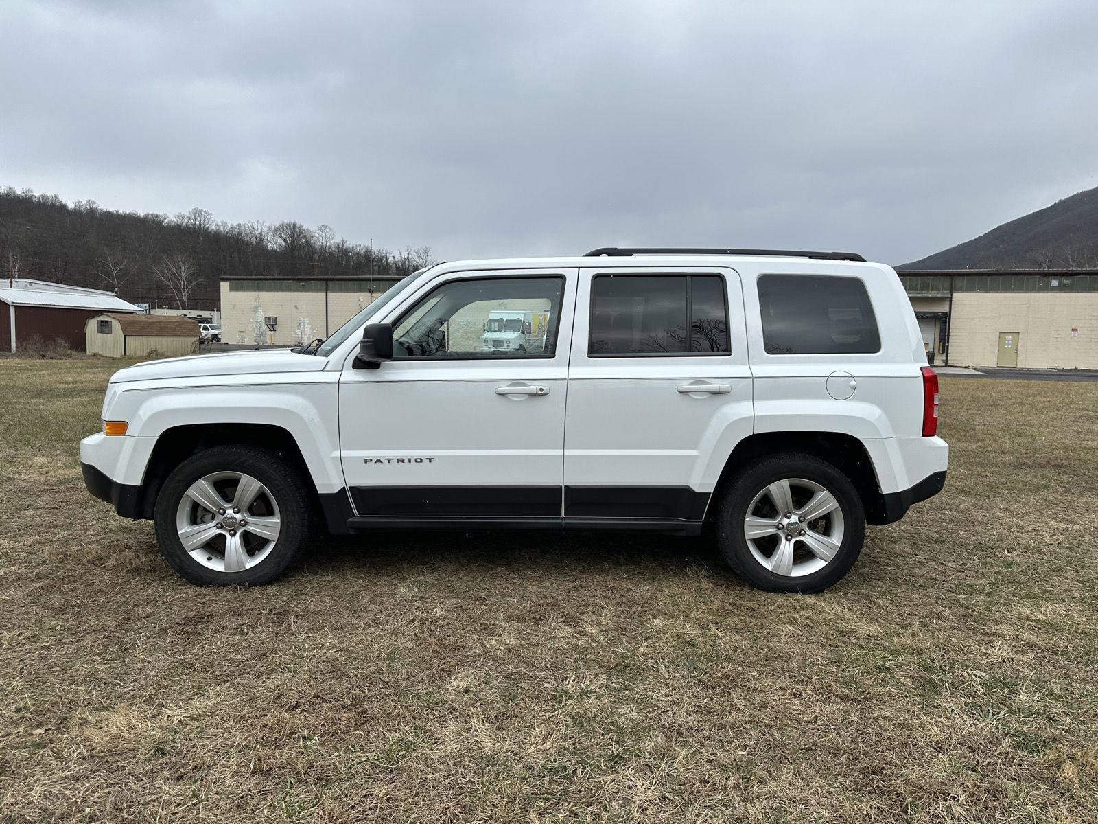Used 2014 Jeep Patriot Latitude image 4