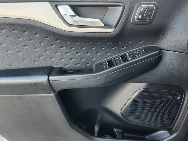 Used 2020 Ford Escape SEL image 24