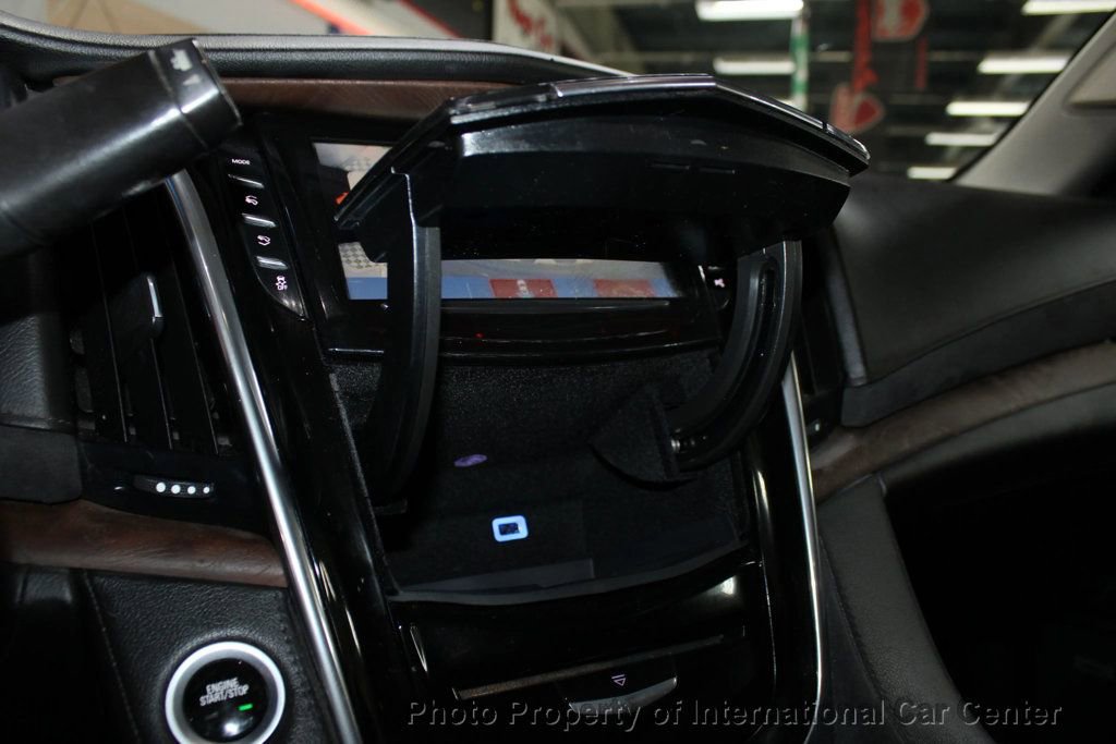 Used 2017 Cadillac Escalade Premium Luxury image 22