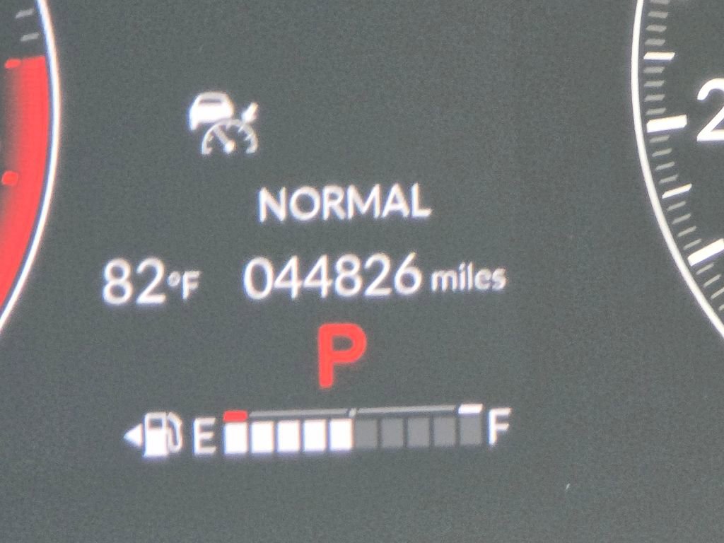 Used 2023 Honda Pilot Touring image 16