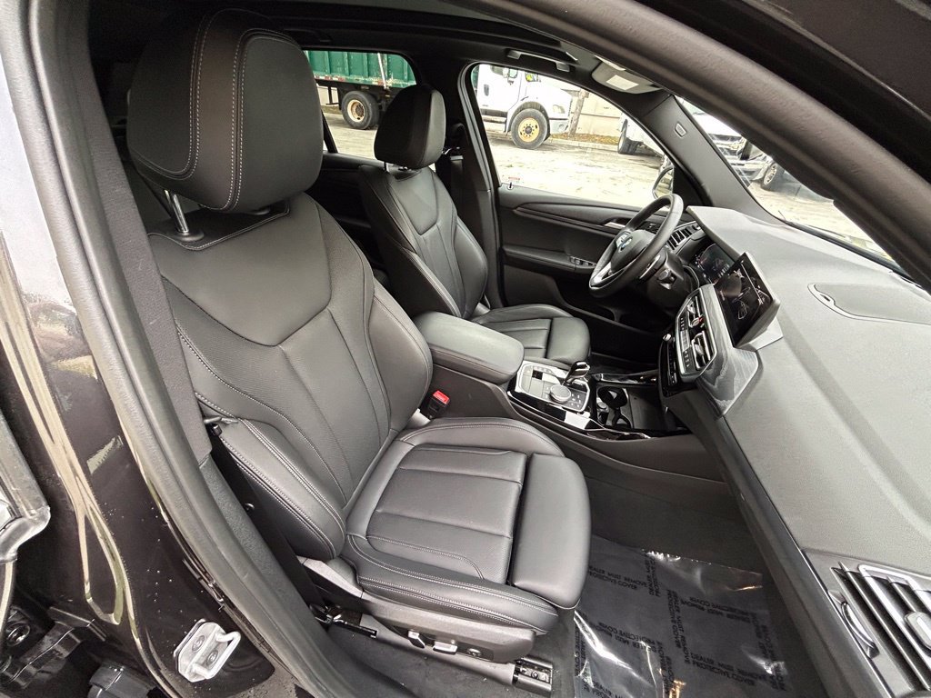 Used 2024 BMW X3 xDrive30i AWD/4WD image 34