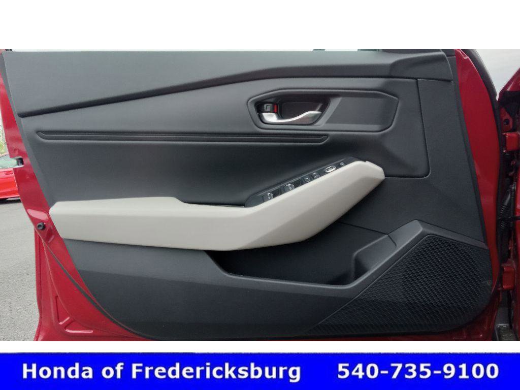 Used 2025 Honda Accord SE image 26