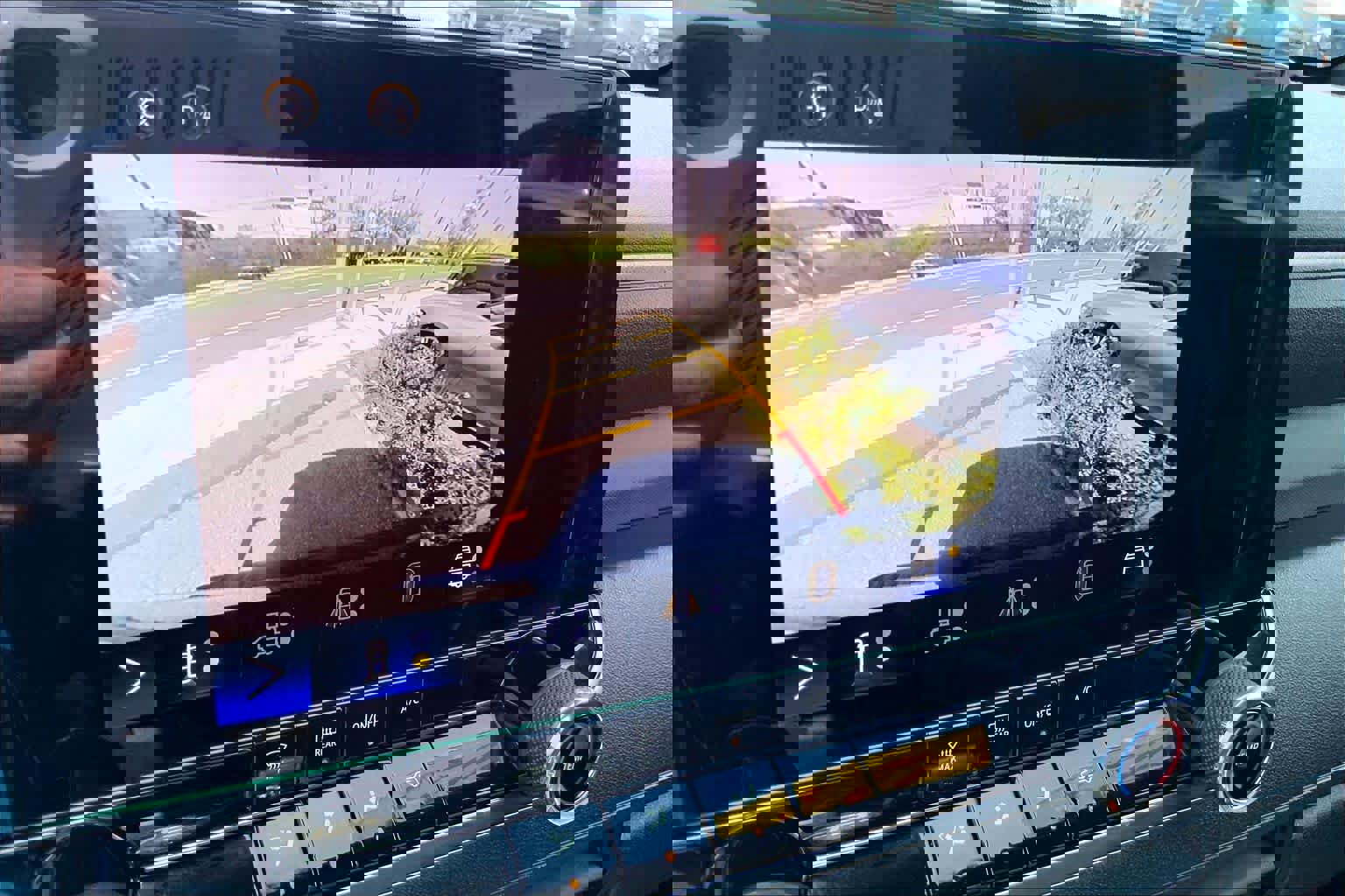 Used 2023 Chevrolet Colorado Trail Boss w/ Technology Package AWD/4WD image 28