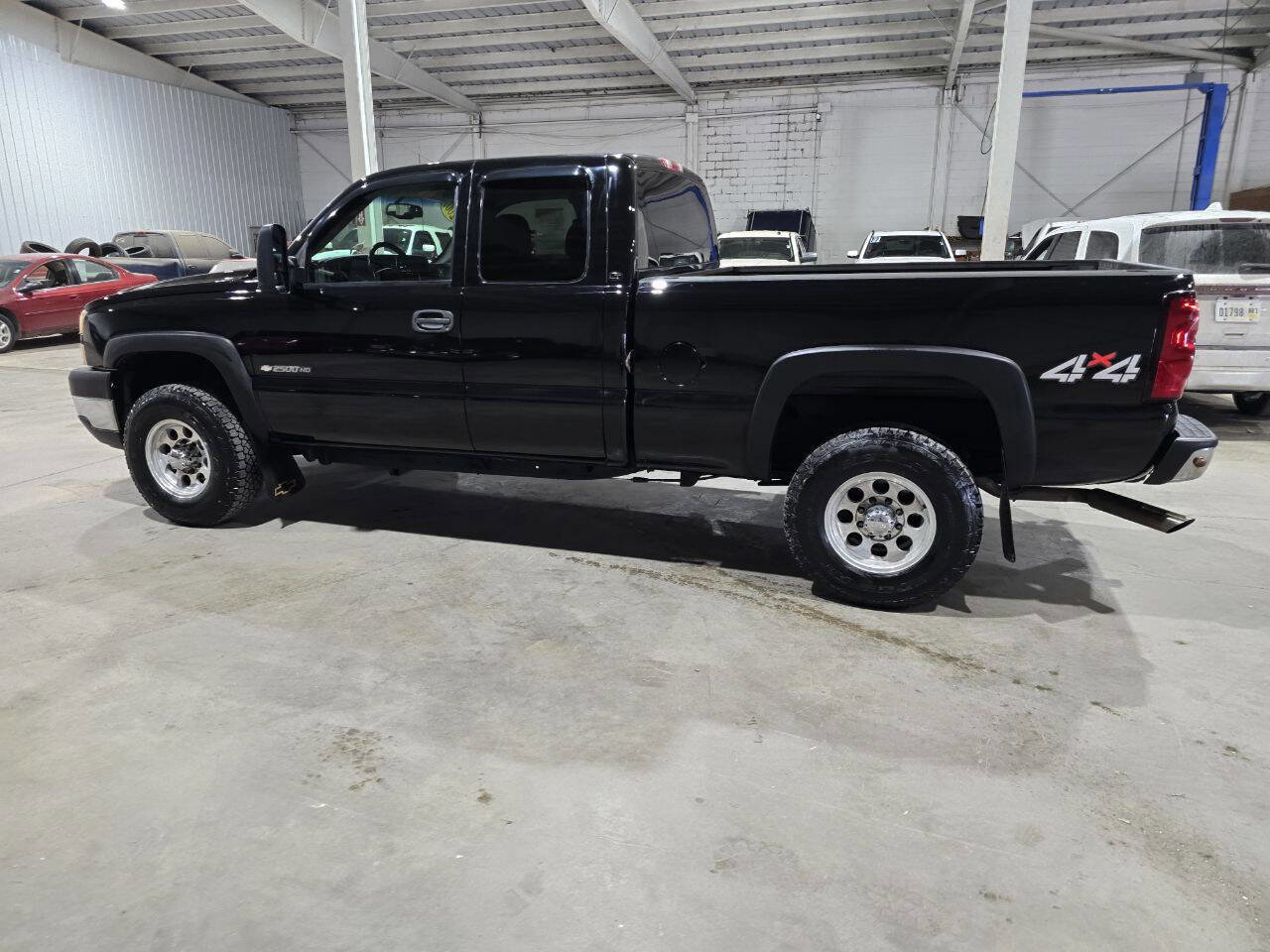 Used 2007 Chevrolet Silverado 2500 LT w/ Snow Plow Prep Package image 7