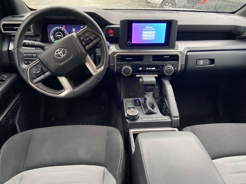 Used 2025 Toyota 4Runner TRD Off-Road AWD/4WD image 12