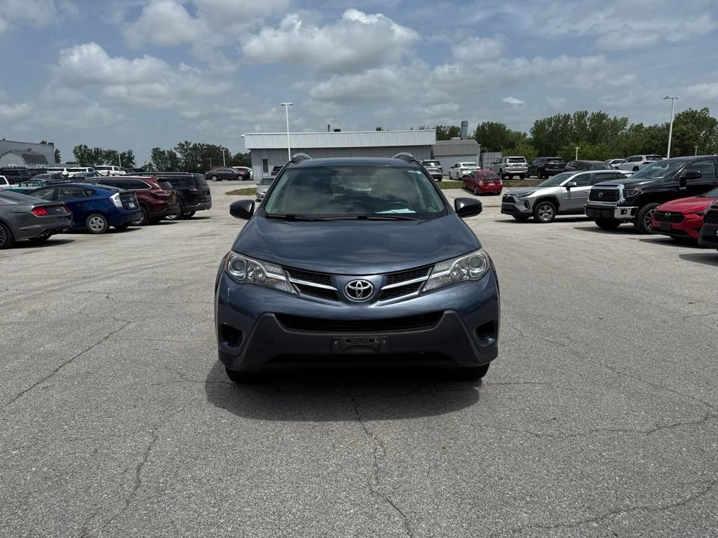 Used 2013 Toyota RAV4 LE AWD/4WD image 3