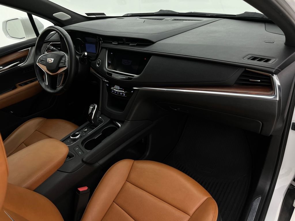 Used 2020 Cadillac XT5 Premium Luxury image 12