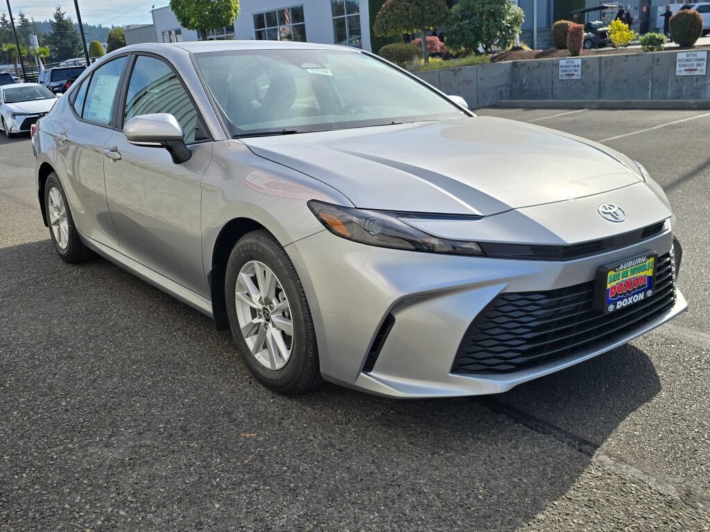 New 2026 Toyota Camry LE FWD image 4