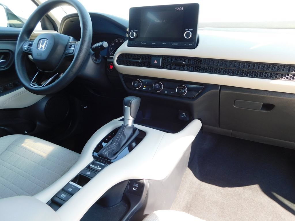 Certified 2024 Honda HR-V LX image 17