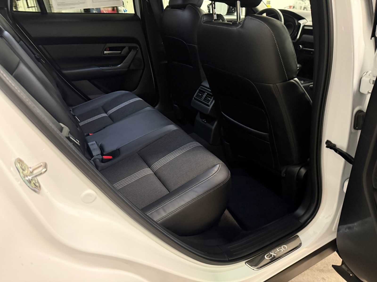 Used 2024 MAZDA CX-50 AWD 2.5 S w/ Accent Package image 25