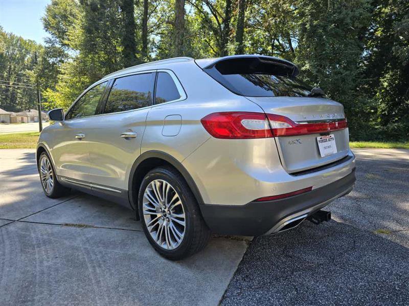 Used 2017 Lincoln MKX Reserve w/ Lincoln MKX Climate Package image 2