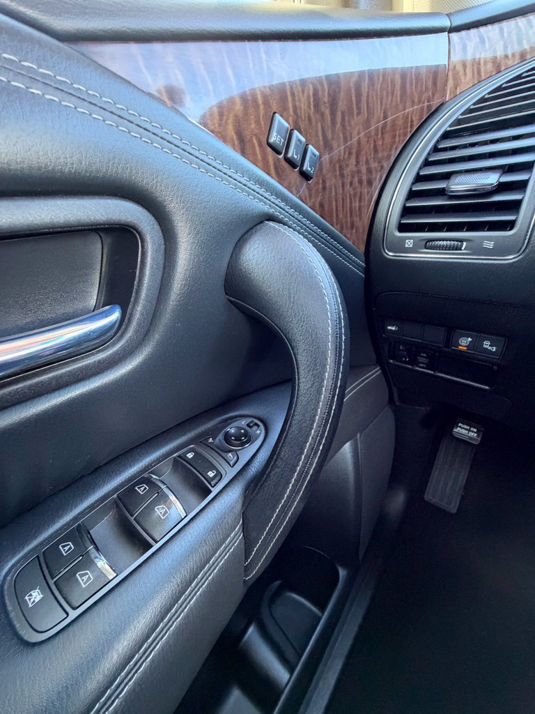 Used 2017 Nissan Armada Platinum AWD/4WD image 17