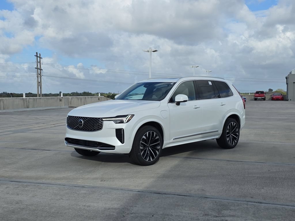 New 2026 Volvo XC90 T8 Plus w/ Protection Package Premier AWD/4WD image 3