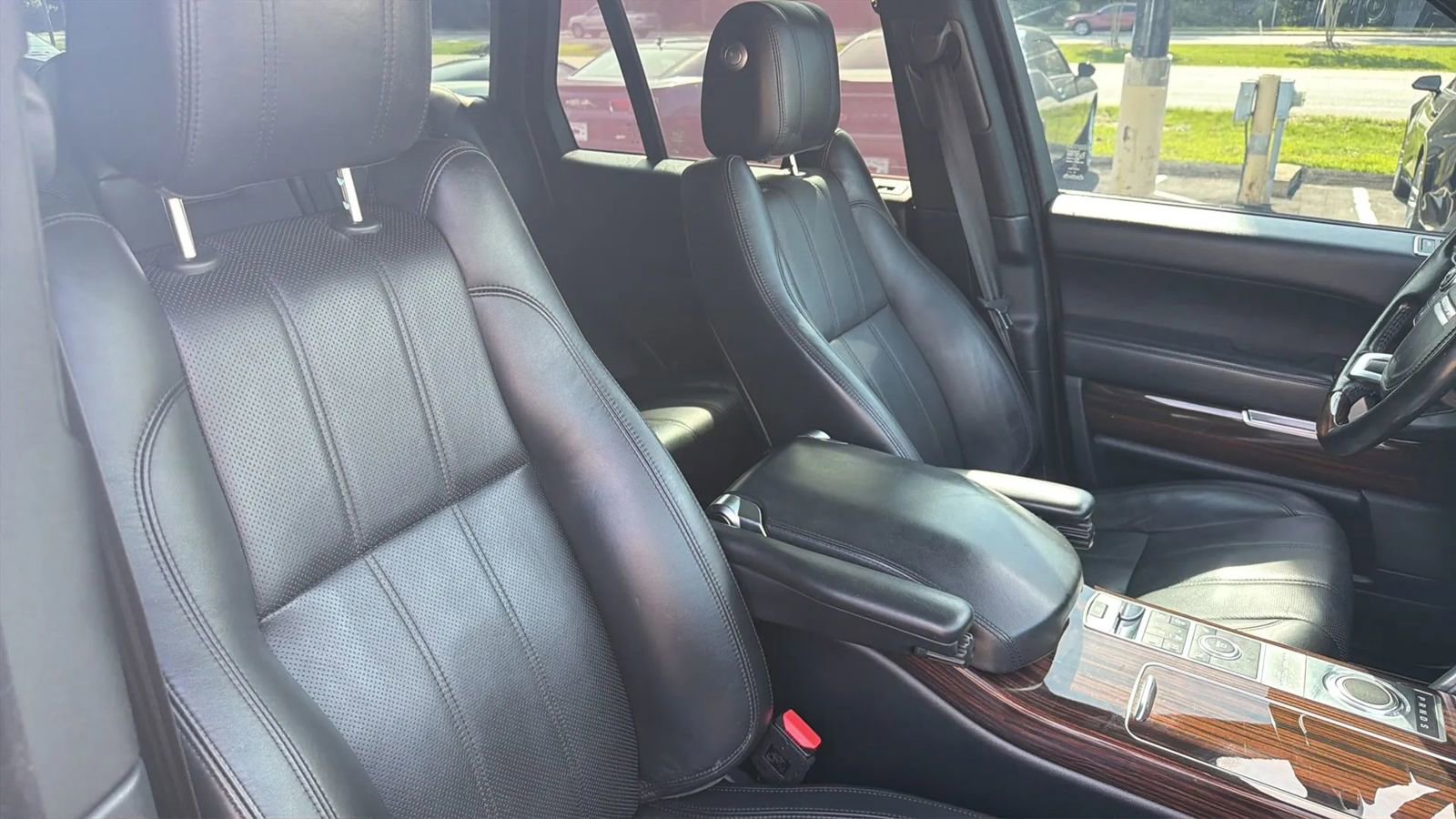 Used 2016 Land Rover Range Rover Supercharged AWD/4WD image 21