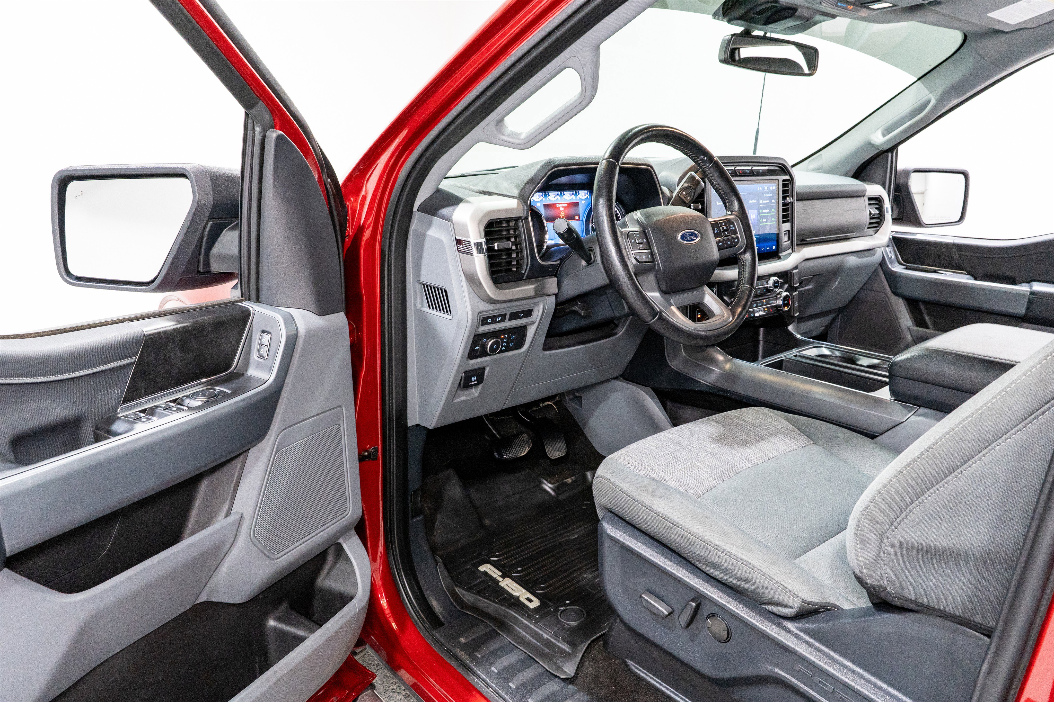 Used 2022 Ford F150 XLT w/ Equipment Group 302A High image 14