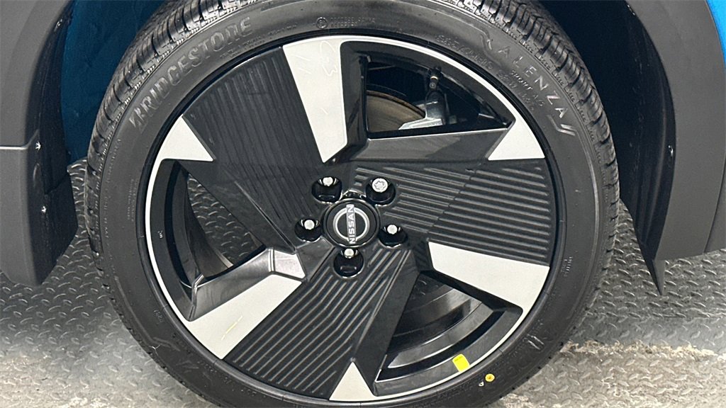 New 2025 Nissan Kicks SR w/ Interior Electronics Package image 20