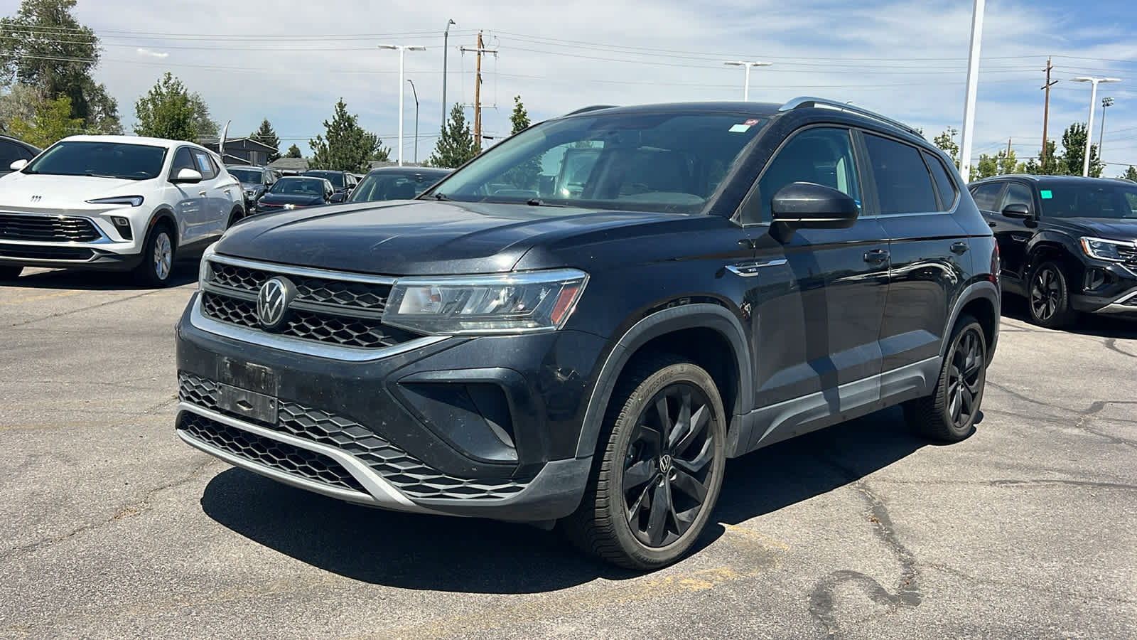 Used 2022 Volkswagen Taos SE