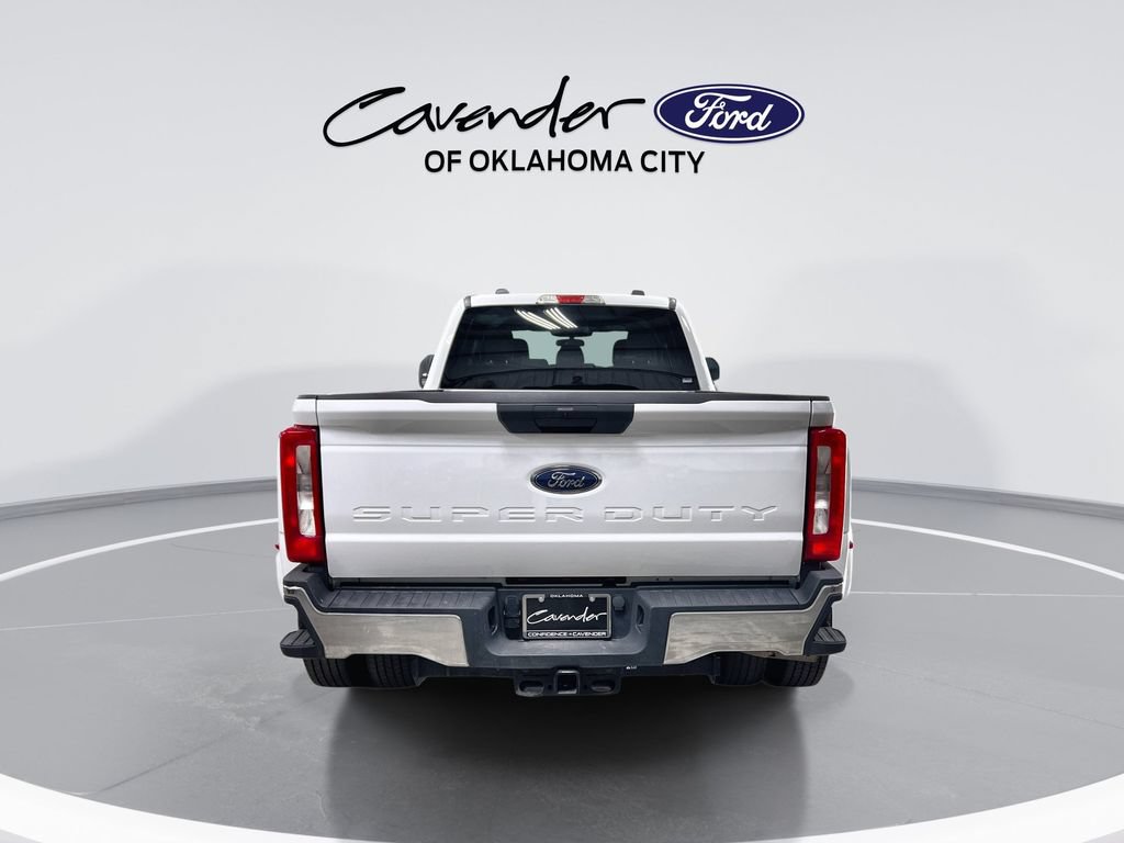 Used 2025 Ford F350 XLT AWD/4WD image 7