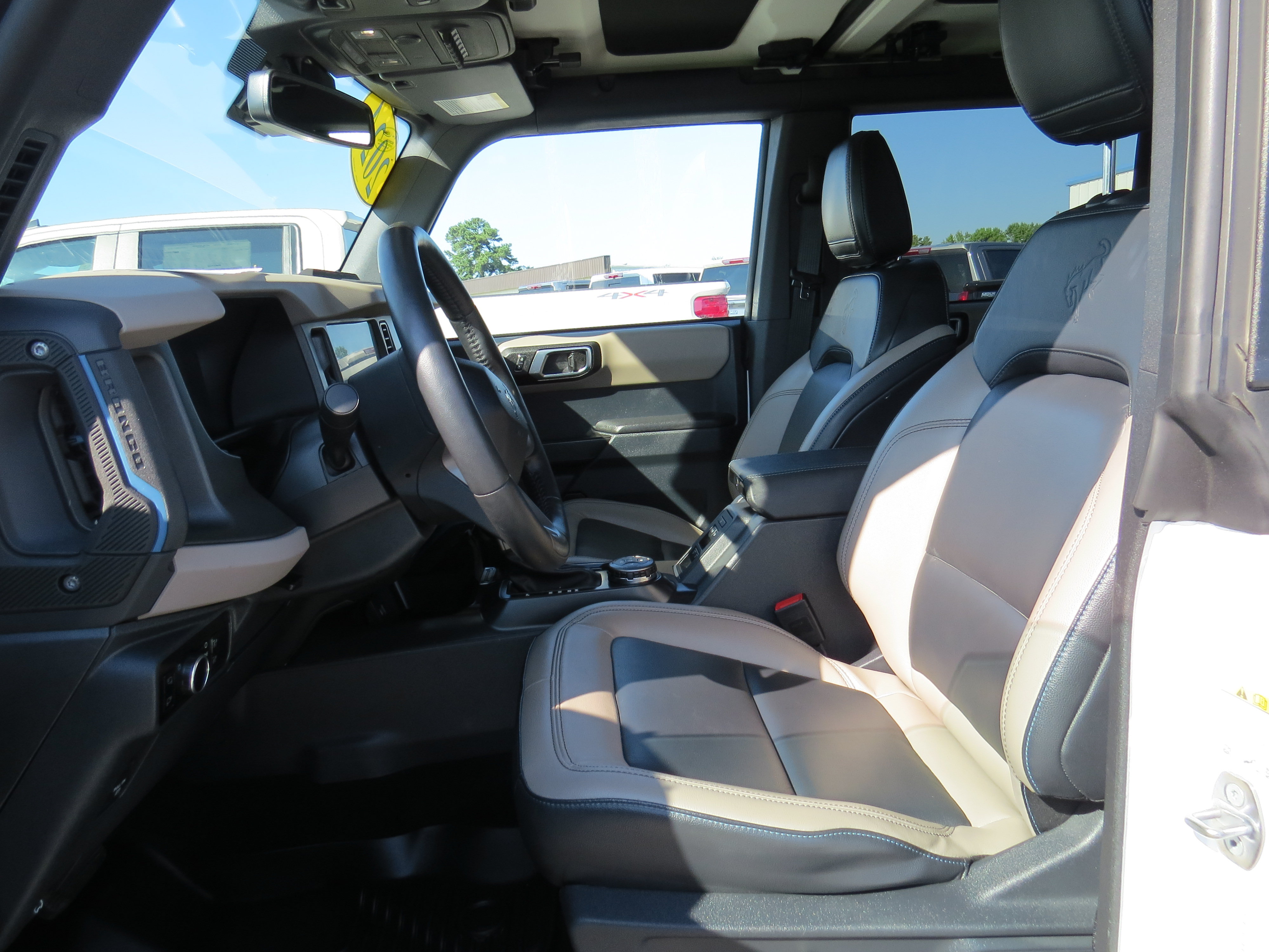 Used 2024 Ford Bronco Wildtrak AWD/4WD image 18