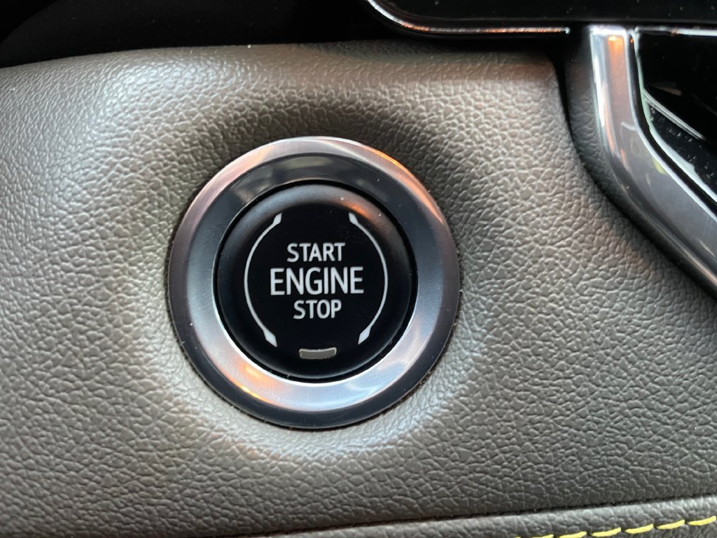 Certified 2023 Chevrolet Colorado ZR2 w/ ZR2 Convenience Package III AWD/4WD image 40