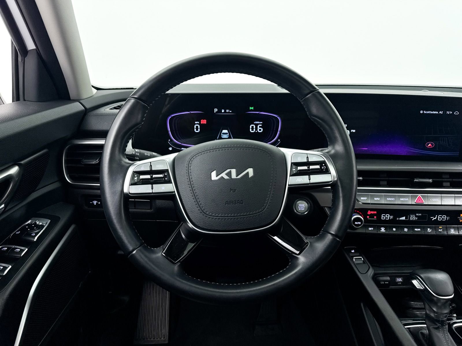 Used 2024 Kia Telluride S w/ S Sunroof Package image 4