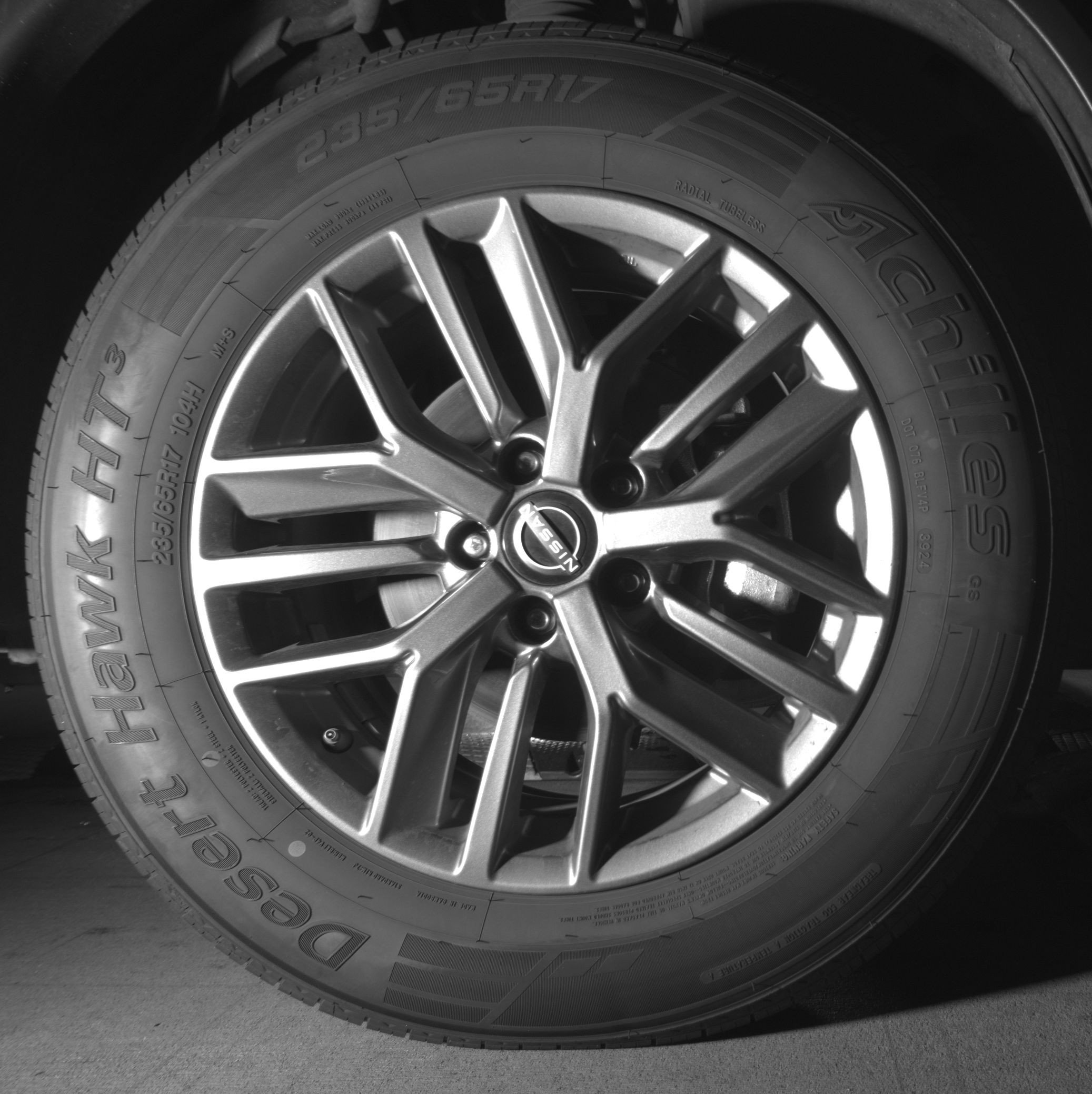 Used 2024 Nissan Rogue S image 13